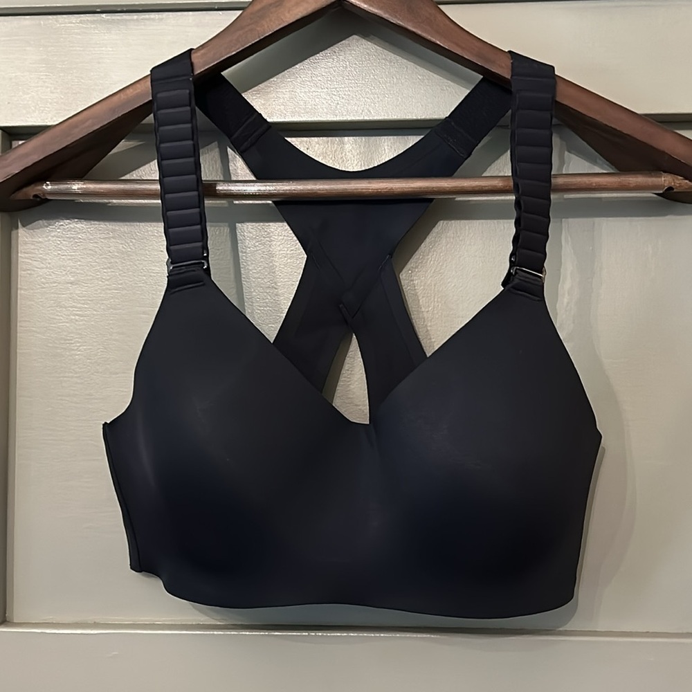 Kindred Bravely Bra Black Seamless Wireless Racerback Size Small